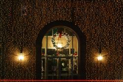 Iluminación de fachadas con luces de navidad